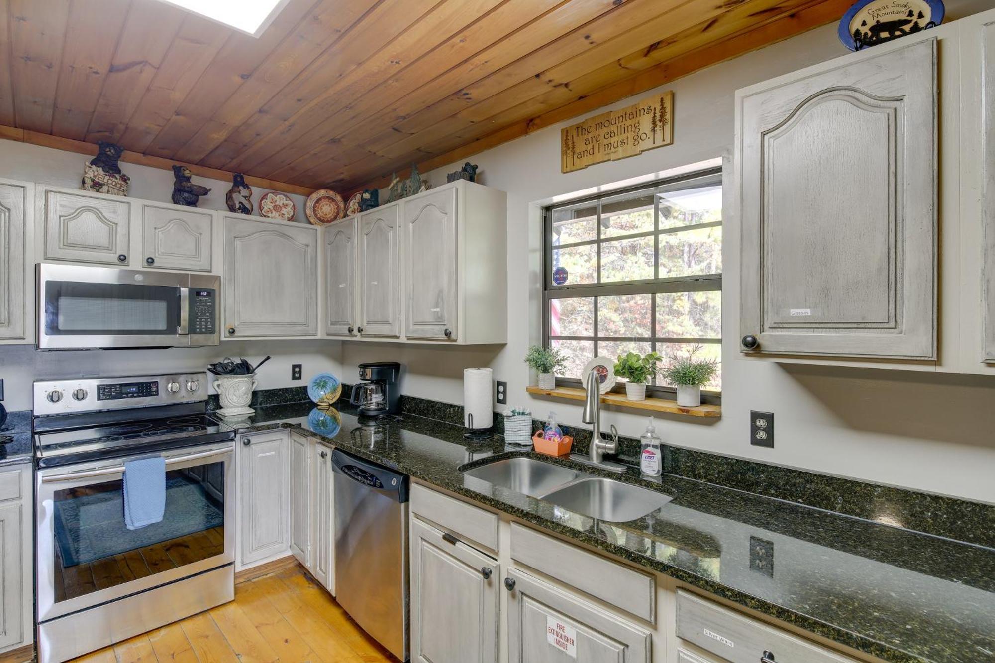 Above And Beyond Pigeon Forge Cabin With Prime Views! Esterno foto